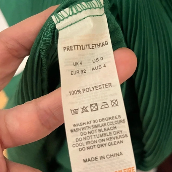 PrettyLittleThing Green Plisse Button Up Split Hem Dress size 0 - Picture 10 of 10
